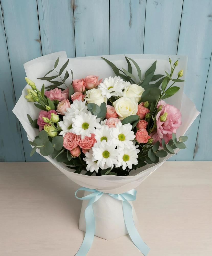 Букет цветов из: Розы, Лизиантусы и Хризантемы в Кольчугино