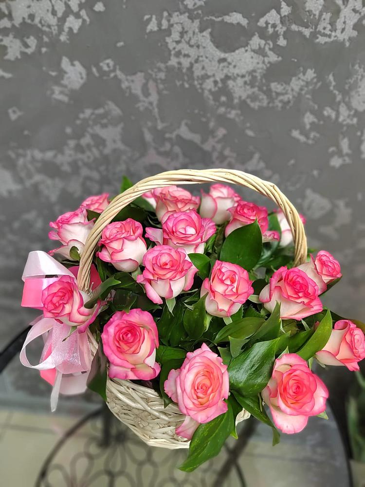 Цветочная композиция из Розы в корзине в Кольчугино
