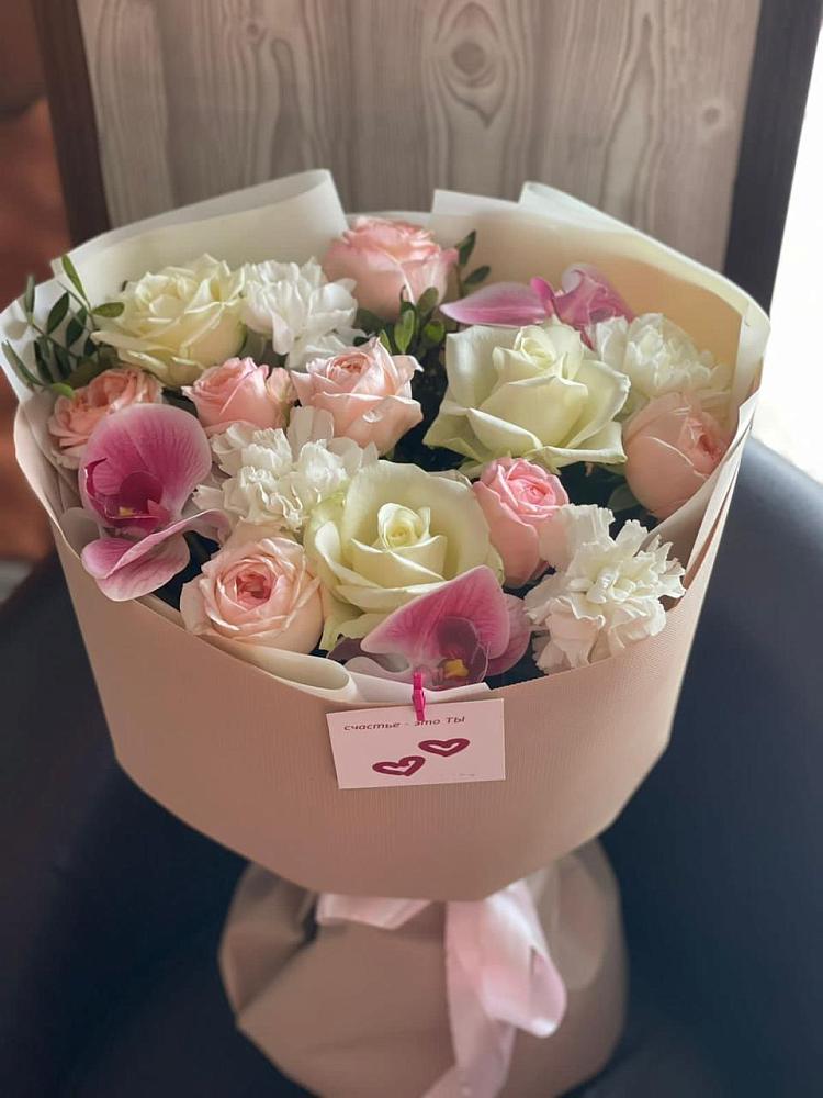 Букет цветов из: Орхидеи, Розы и Гвоздики в Кольчугино