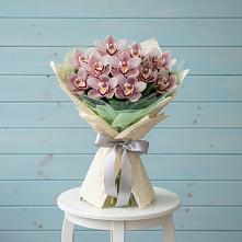 Букет цветов из:  Орхидеи и Розы в Кольчугино