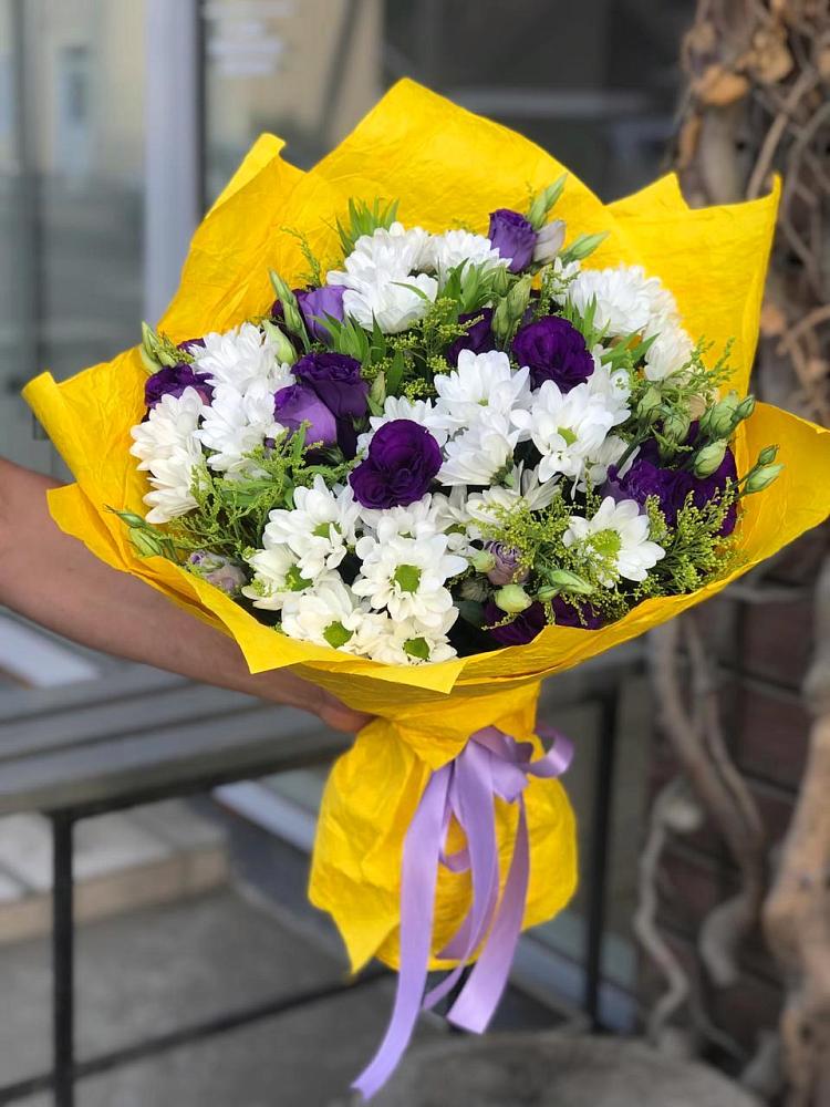 Букет цветов из: Ирисы, Хризантемы и Ромашки в Кольчугино