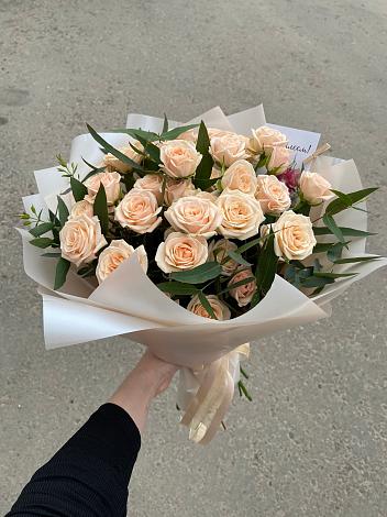 Букет Кремовые розы Латте в Кольчугино