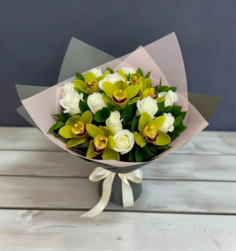 Букет цветов из: Орхидеи и Розы в Кольчугино