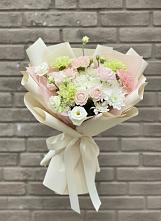 Букет цветов из:  Гвоздики, Розы, Лизиантусы и Хризантемы в Кольчугино
