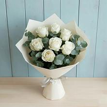 Букет Белые розы в Эвкалипте в Кольчугино