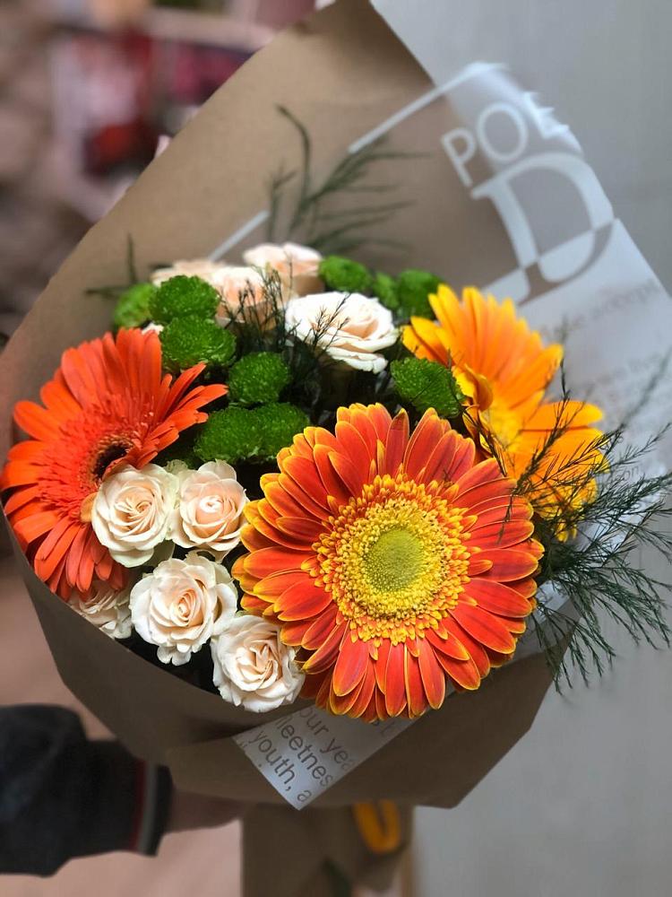 Букет цветов из: Герберы, Хризантемы и Розы в Кольчугино