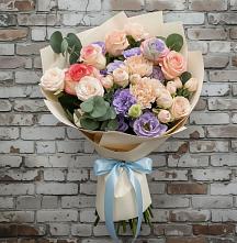 Букет цветов из:  Розы, Лизиантусы и Гвоздики в Кольчугино